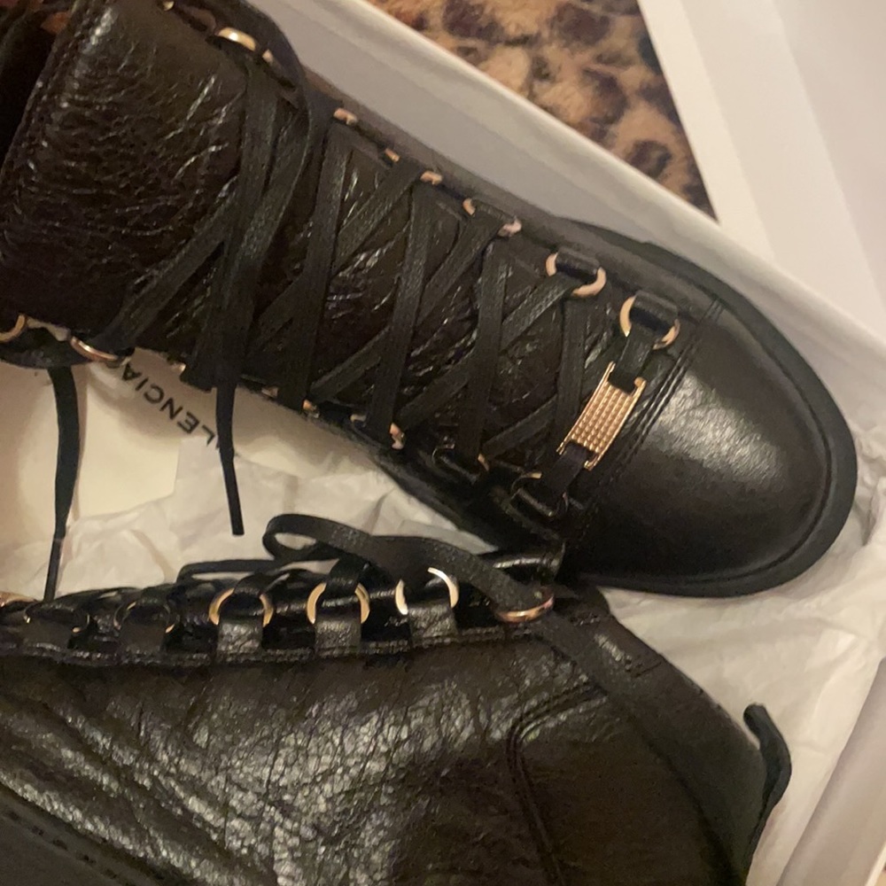 Balenciaga arena